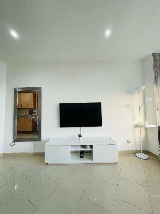 Apartamento La Torre 1337 Precioso, Moderno Y Con Piscina Торремолинос Экстерьер фото