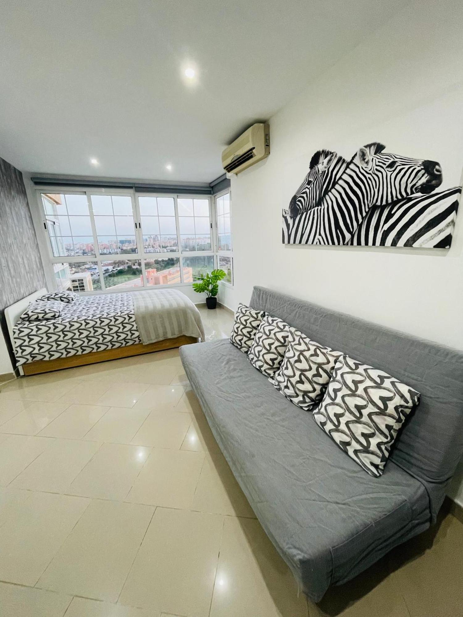 Apartamento La Torre 1337 Precioso, Moderno Y Con Piscina Торремолинос Экстерьер фото