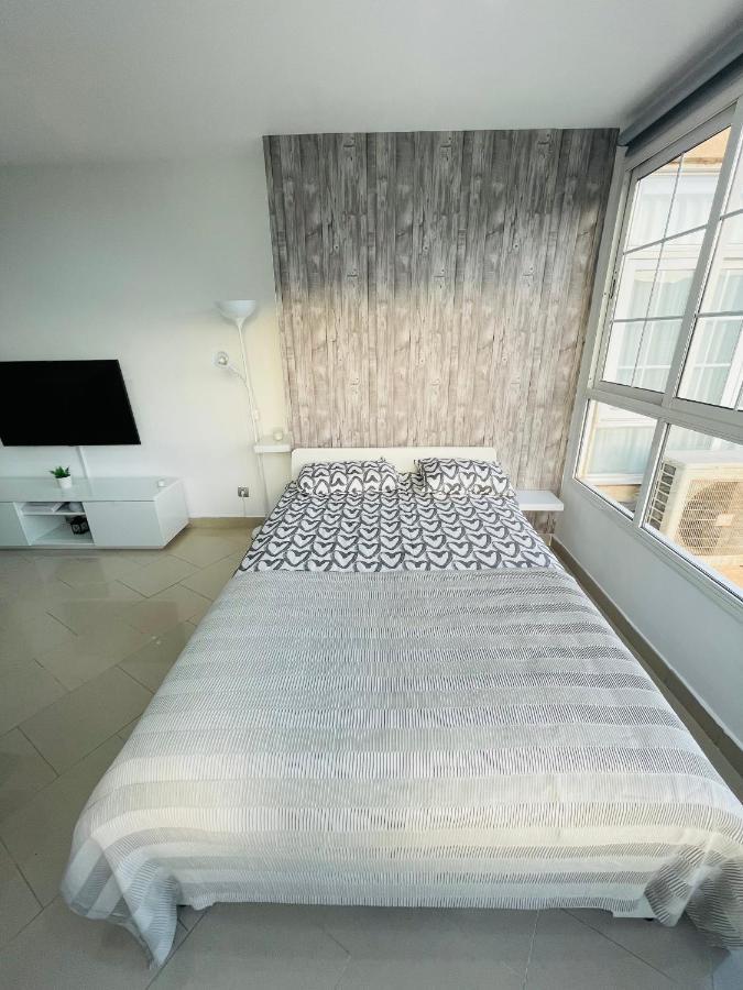 Apartamento La Torre 1337 Precioso, Moderno Y Con Piscina Торремолинос Экстерьер фото