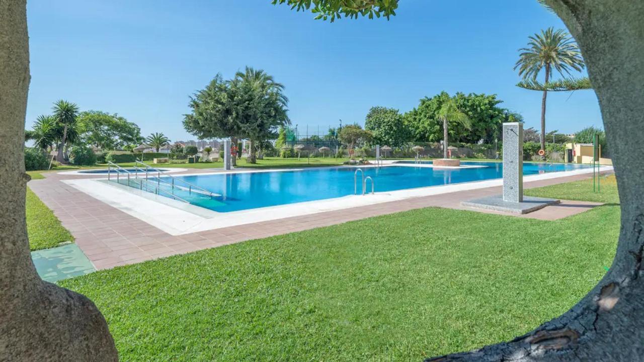 Apartamento La Torre 1337 Precioso, Moderno Y Con Piscina Торремолинос Экстерьер фото